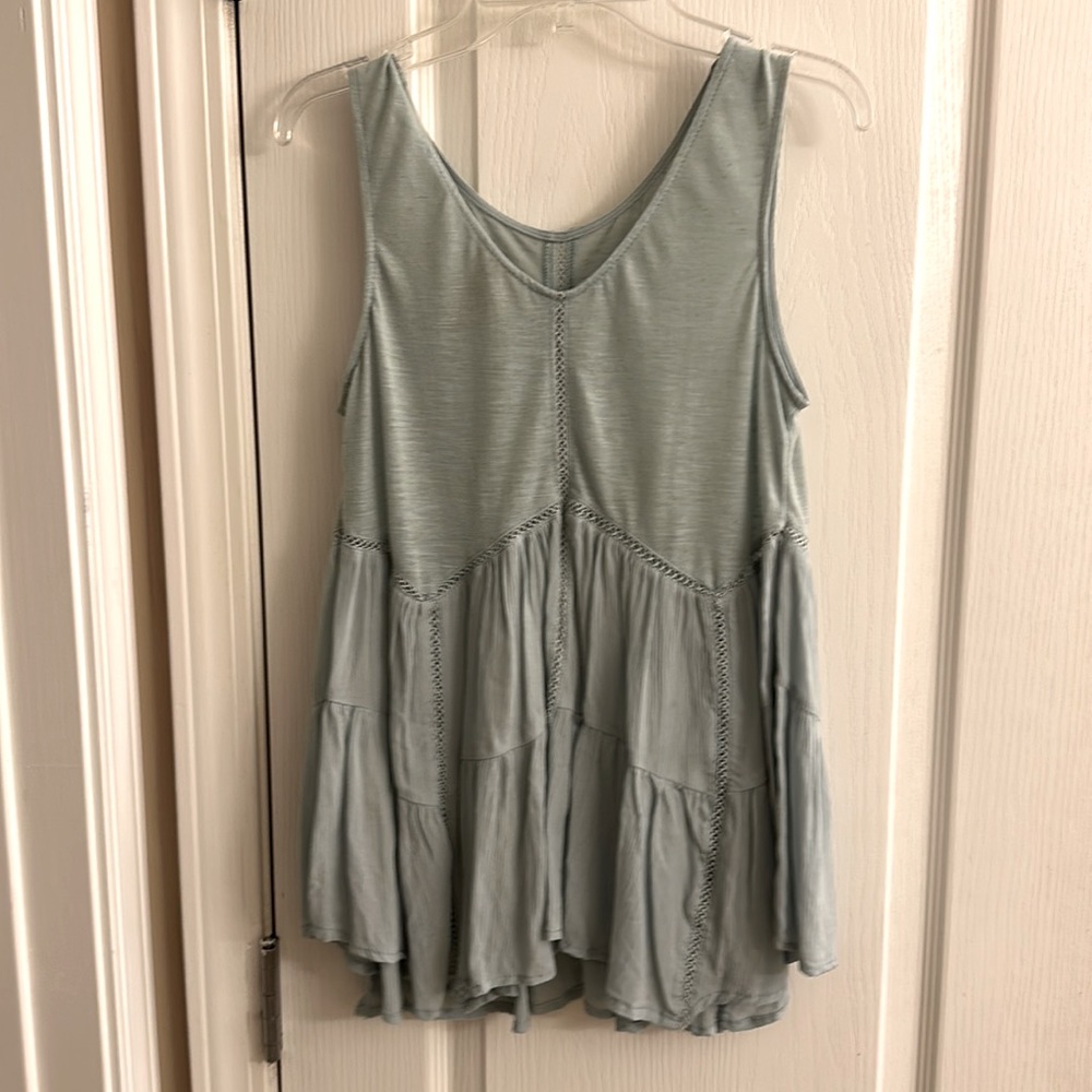Knox Rose XS blouse, perfect for summer! Light blue color
